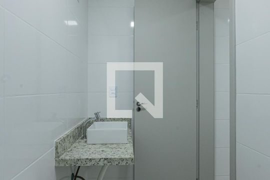 Banheiro Social de apartamento à venda com 1 quarto, 30m² em Vila Aricanduva, São Paulo
