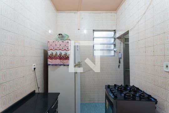 Cozinha e Área de Serviço de apartamento à venda com 2 quartos, 56m² em Benfica, Rio de Janeiro