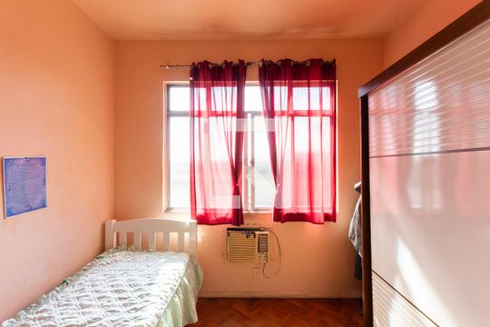 Quarto 1 de apartamento à venda com 2 quartos, 56m² em Benfica, Rio de Janeiro