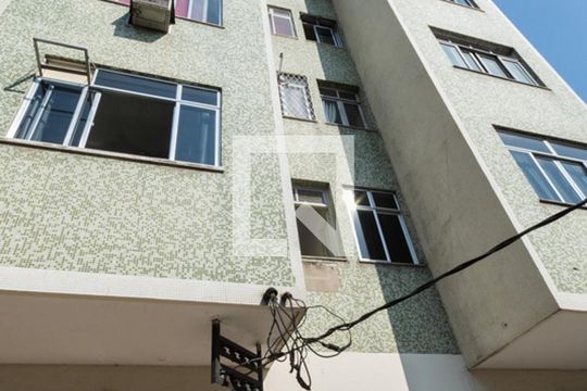 Fachada de apartamento à venda com 2 quartos, 56m² em Benfica, Rio de Janeiro