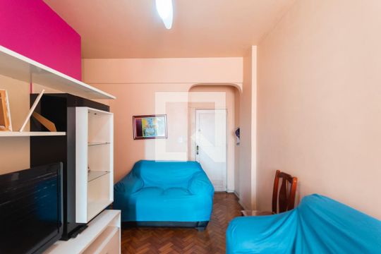 Sala de apartamento à venda com 2 quartos, 56m² em Benfica, Rio de Janeiro