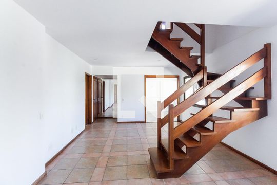 Sala de apartamento para alugar com 3 quartos, 245m² em Mont’serrat, Porto Alegre