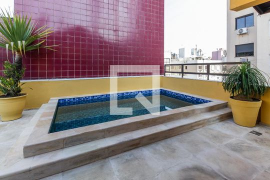 Piscina de apartamento para alugar com 3 quartos, 245m² em Mont’serrat, Porto Alegre
