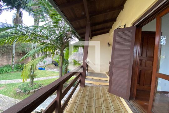 Sacada de casa à venda com 6 quartos, 600m² em Hamburgo Velho, Novo Hamburgo