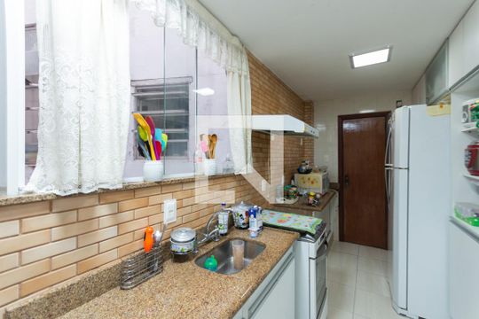Cozinha e Área de Serviço de apartamento à venda com 3 quartos, 70m² em Tijuca, Rio de Janeiro