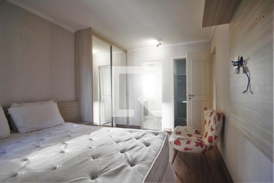 Suíte de apartamento à venda com 2 quartos, 80m² em Vila Progredior, São Paulo