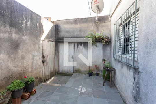 Quintal  de casa para alugar com 3 quartos, 82m² em Serraria, Diadema