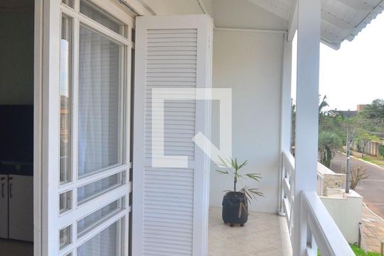 Sacada de casa à venda com 4 quartos, 292m² em Estância Velha, Canoas