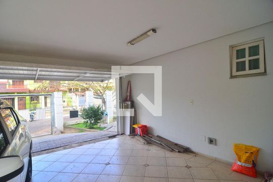 Garagem de casa à venda com 4 quartos, 292m² em Estância Velha, Canoas