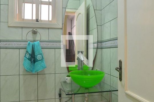 Lavabo de casa à venda com 4 quartos, 292m² em Estância Velha, Canoas