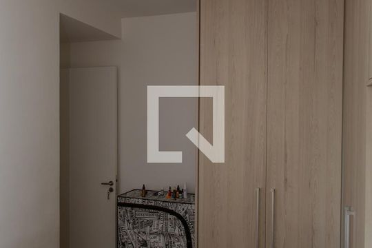 Quarto 1 de apartamento à venda com 2 quartos, 41m² em Jardim Campanario, Diadema