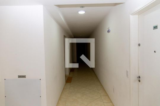 Hall de Entrada de apartamento à venda com 2 quartos, 41m² em Jardim Campanario, Diadema