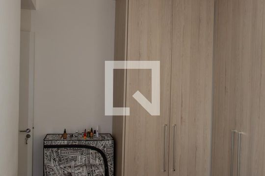 Quarto 1 de apartamento à venda com 2 quartos, 41m² em Jardim Campanario, Diadema