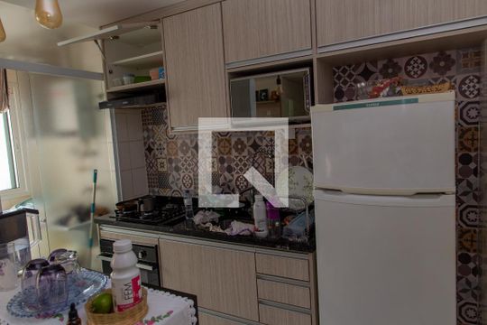 Cozinha de apartamento à venda com 2 quartos, 41m² em Jardim Campanario, Diadema