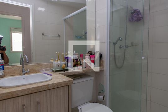 Banheiro de apartamento à venda com 2 quartos, 41m² em Jardim Campanario, Diadema