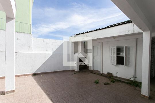 Quintal de casa à venda com 2 quartos, 150m² em Vila Salete, São Paulo