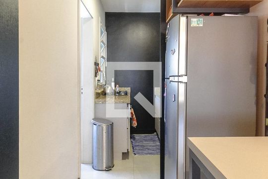 Cozinha de apartamento à venda com 2 quartos, 63m² em Boa Vista, Porto Alegre