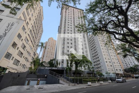 Fachada de apartamento para alugar com 1 quarto, 40m² em Bela Vista, São Paulo