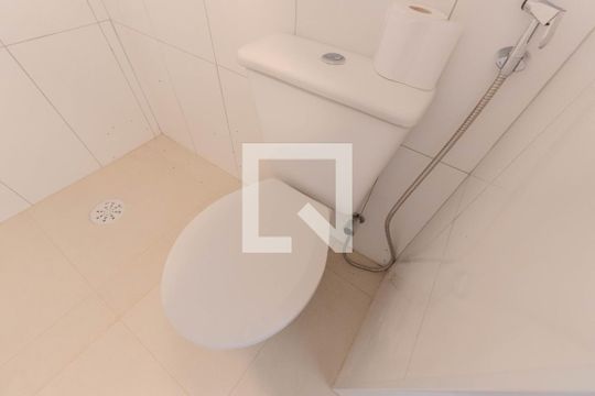Banheiro de apartamento para alugar com 1 quarto, 40m² em Bela Vista, São Paulo