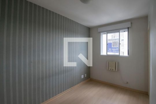 Suíte de apartamento à venda com 3 quartos, 75m² em Teresópolis, Porto Alegre