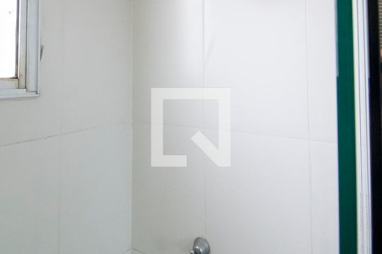 Banheiro da Suíte de apartamento à venda com 3 quartos, 75m² em Teresópolis, Porto Alegre