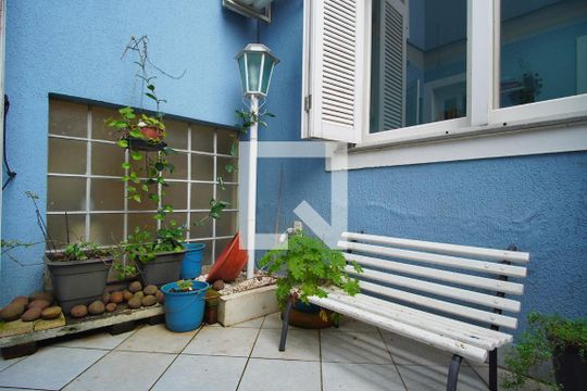 Jardim de inverno  de casa à venda com 4 quartos, 168m² em Jardim Itu, Porto Alegre