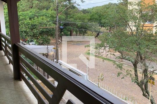 Casa à venda com 3 quartos, 362m² em São Sebastião, Porto Alegre