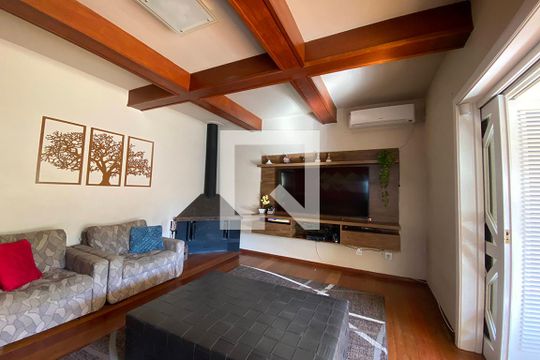 Casa à venda com 5 quartos, 445m² em Primavera, Novo Hamburgo