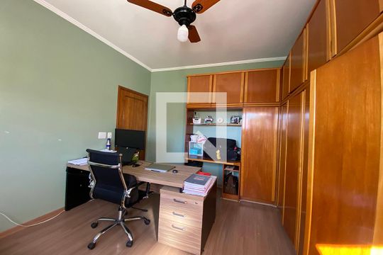Quarto 1 de casa à venda com 5 quartos, 445m² em Primavera, Novo Hamburgo