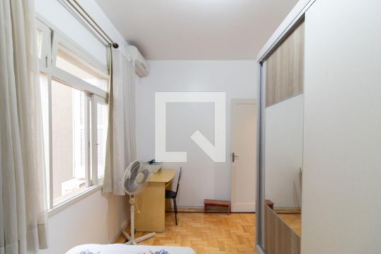 Quarto 1 de apartamento para alugar com 2 quartos, 75m² em Centro Histórico, Porto Alegre