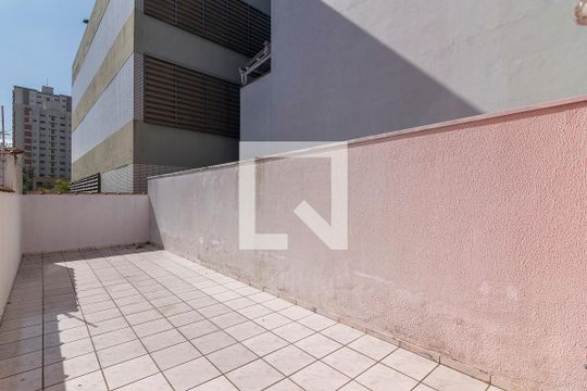 Quintal de casa à venda com 3 quartos, 240m² em Vila Alice, Santo André