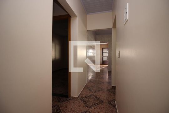 Corredor de casa à venda com 3 quartos, 140m² em Recanto das Emas, Brasília