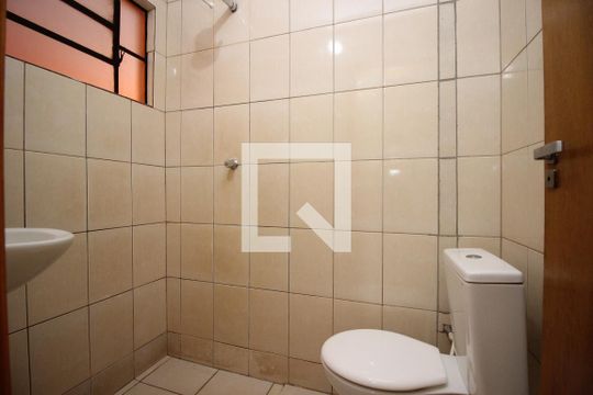 Banheiro Social de casa à venda com 3 quartos, 140m² em Recanto das Emas, Brasília