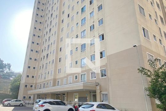 Fachada do Prédio de apartamento para alugar com 3 quartos, 72m² em Vila Iracema, Barueri