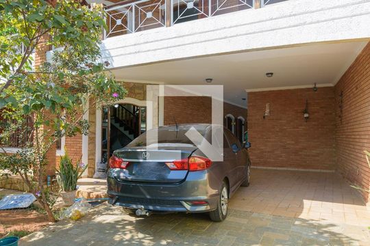 Fachada de casa à venda com 4 quartos, 270m² em Jardim Magnólia, Campinas