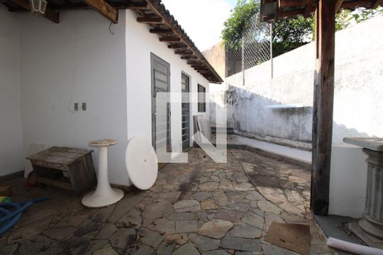 Quintal de casa à venda com 3 quartos, 320m² em Jardim Chapadão, Campinas
