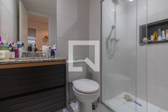 Banheiro da Suíte de apartamento à venda com 2 quartos, 68m² em Jardim Flor da Montanha, Guarulhos