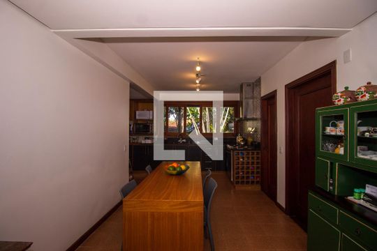 Cozinha de casa de condomínio à venda com 1 quarto, 1400m² em Cavalhada, Porto Alegre