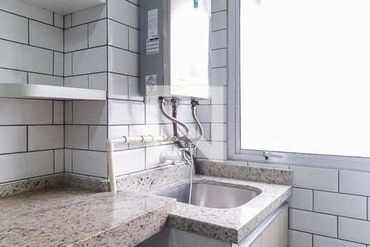Área de serviço de apartamento para alugar com 2 quartos, 60m² em Sarandi, Porto Alegre