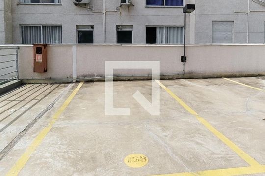 Garagem de apartamento para alugar com 2 quartos, 60m² em Sarandi, Porto Alegre