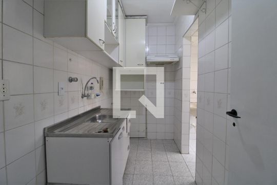 Cozinha de apartamento à venda com 2 quartos, 49m² em Jardim Prudência, São Paulo