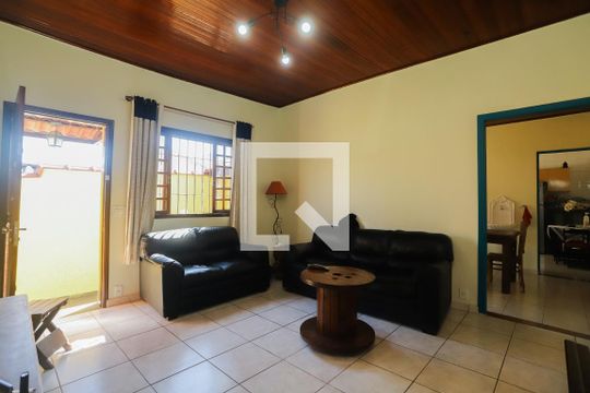 Casa à venda com 3 quartos, 242m² em Vila Romana, São Paulo