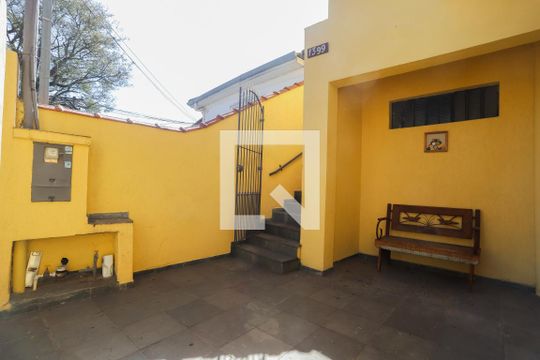 Garagem de casa à venda com 3 quartos, 242m² em Vila Romana, São Paulo