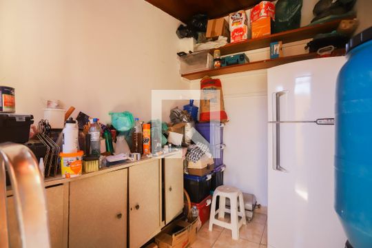 Quarto de Serviço de casa à venda com 3 quartos, 242m² em Vila Romana, São Paulo