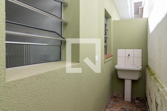 Área de Serviço de casa de condomínio para alugar com 1 quarto, 50m² em Itaquera, São Paulo