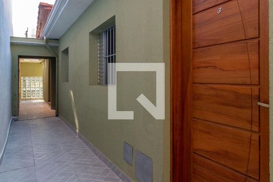Área Externa de casa de condomínio para alugar com 1 quarto, 50m² em Itaquera, São Paulo