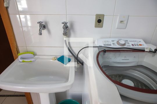 Lavanderia de apartamento para alugar com 2 quartos, 91m² em Gonzaga, Santos