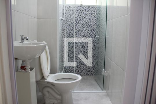 Banheiro de apartamento para alugar com 2 quartos, 49m² em Jardim Petropolis, Cotia