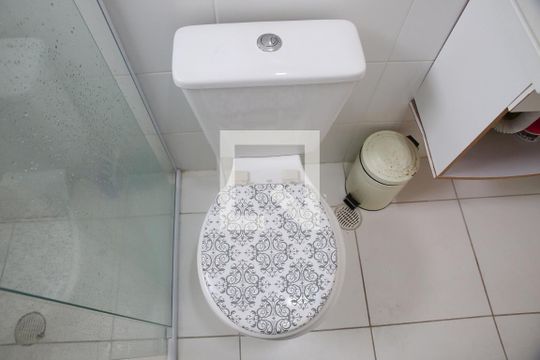 Banheiro da Suíte de apartamento para alugar com 2 quartos, 80m² em Aviação, Praia Grande