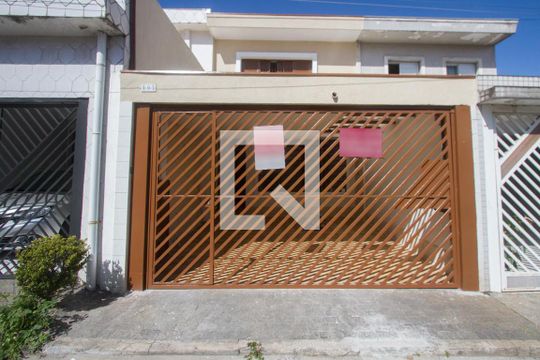 Fachada de casa para alugar com 2 quartos, 150m² em Jardim Caravelas, São Paulo